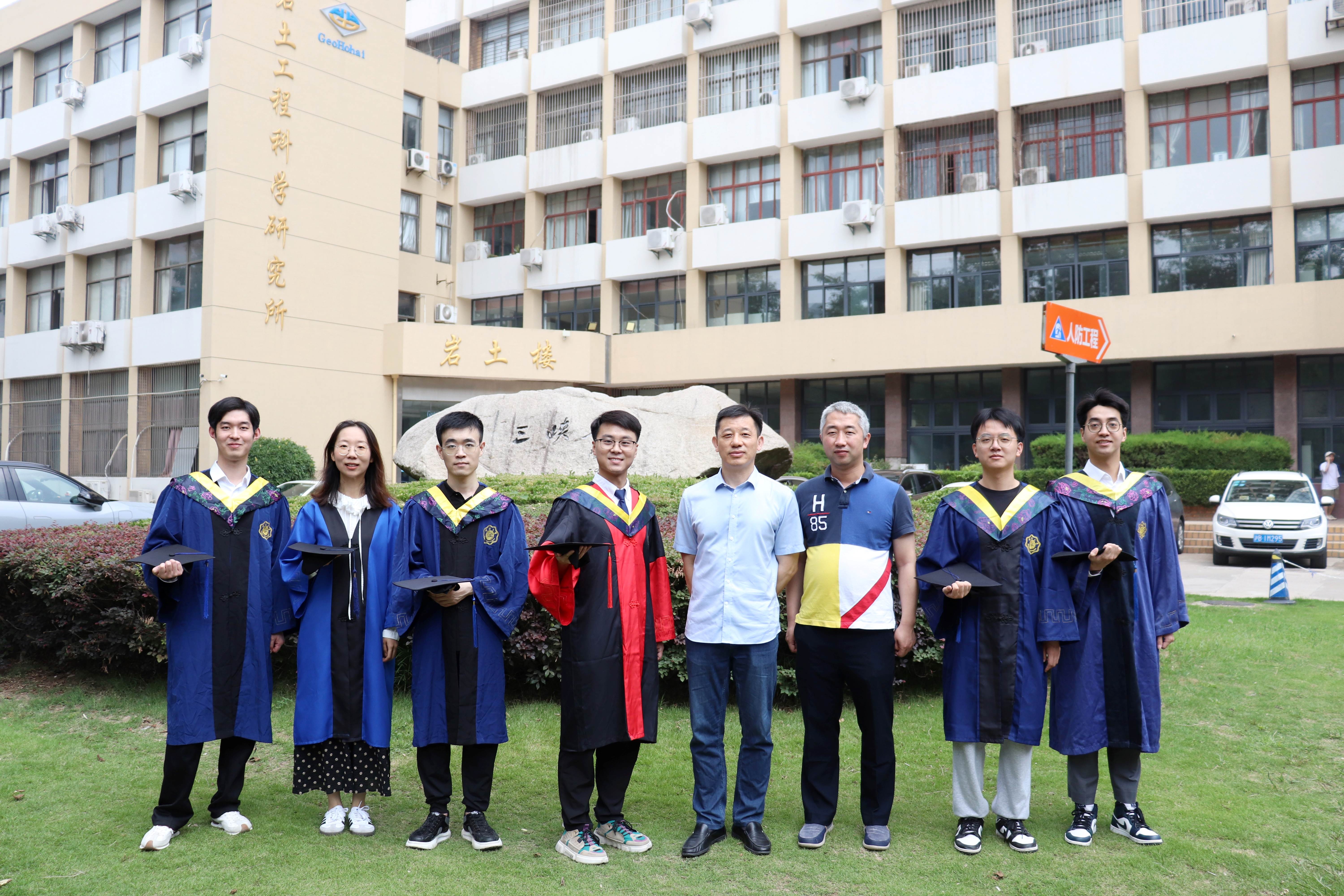 祝愿2023届毕业生鹏程万里
